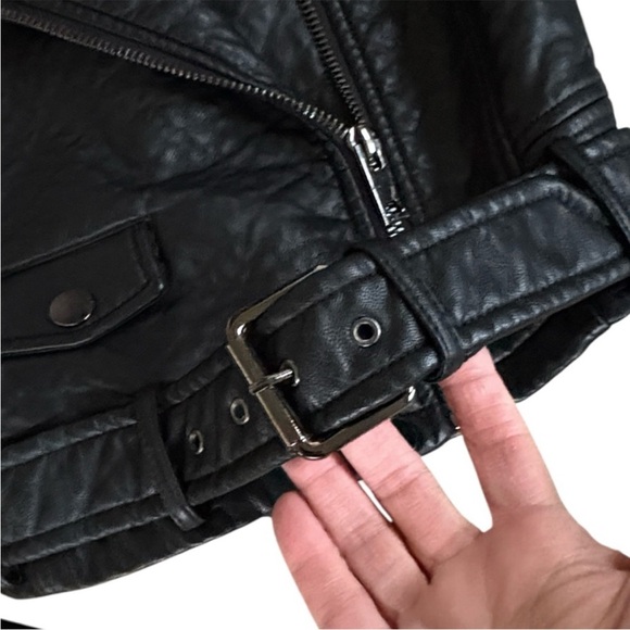 Like New Joe's Jeans Faux Leather
Pearl Studded Moto Jacket Black Size XS - Picture 8 of 12